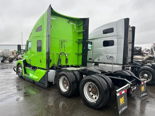 2023 Kenworth Construction T680