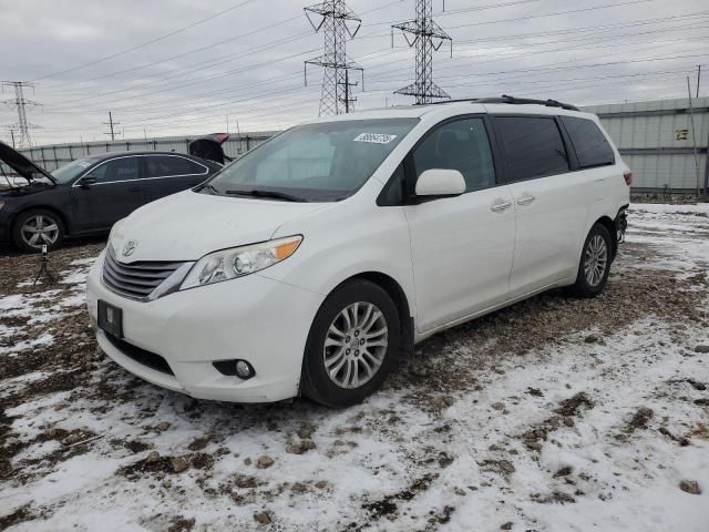 2015 Toyota Sienna XLE