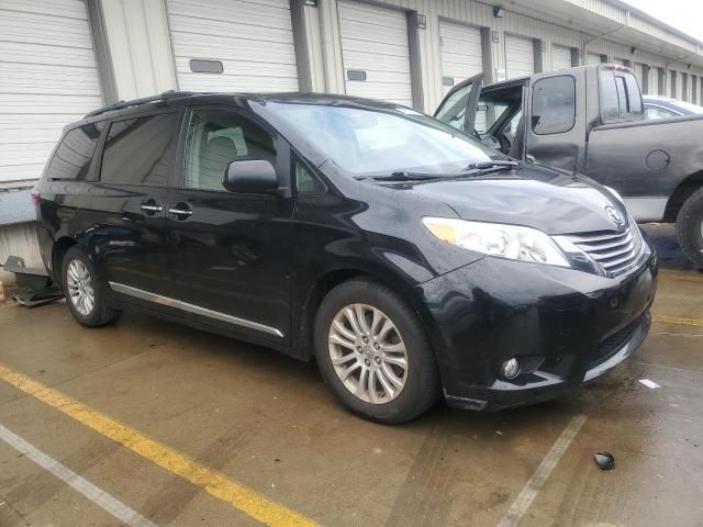 2015 Toyota Sienna XLE