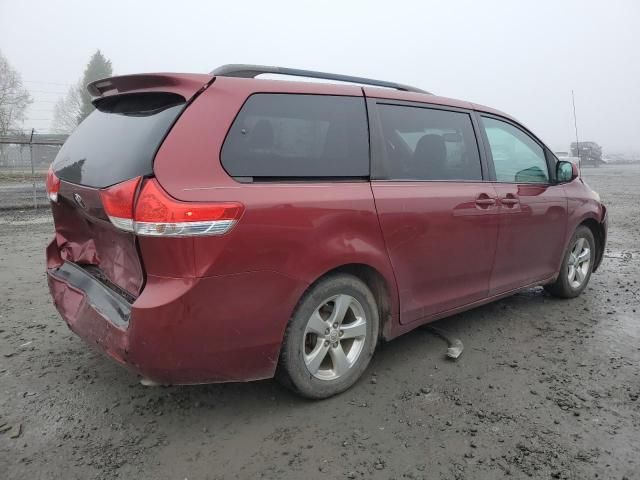 2011 Toyota Sienna LE