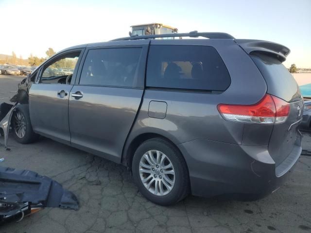 2014 Toyota Sienna XLE