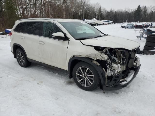 2019 Toyota Highlander SE