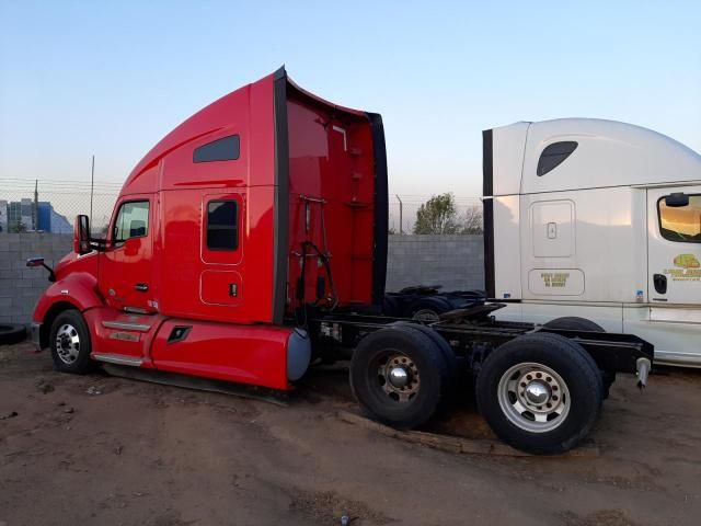 2018 Kenworth Construction T680