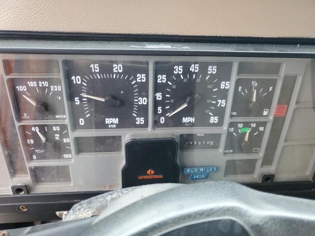 1995 International 4000 4700