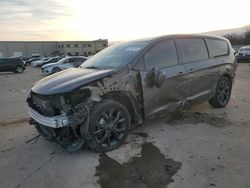 Chrysler Pacifica salvage cars for sale: 2020 Chrysler Pacifica Touring