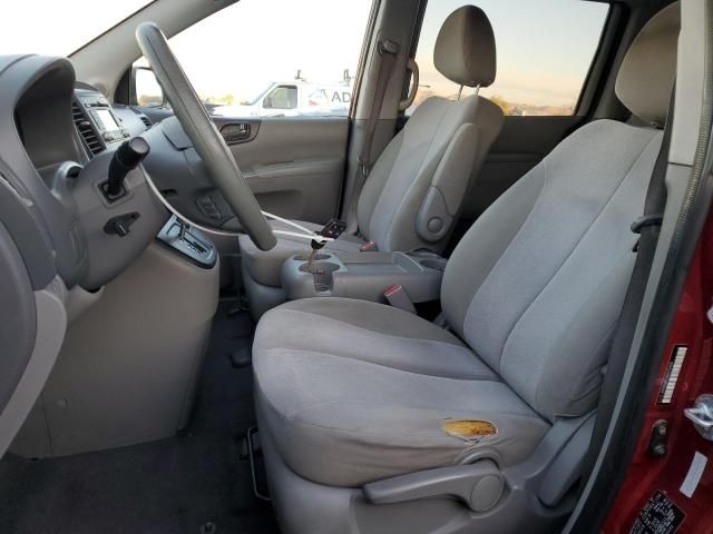 2011 KIA Sedona LX