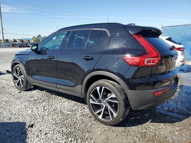 2021 Volvo XC40 T4 R-Design