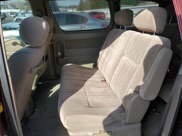 2002 Toyota Sienna CE