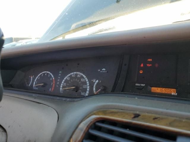 2000 Toyota Avalon XL