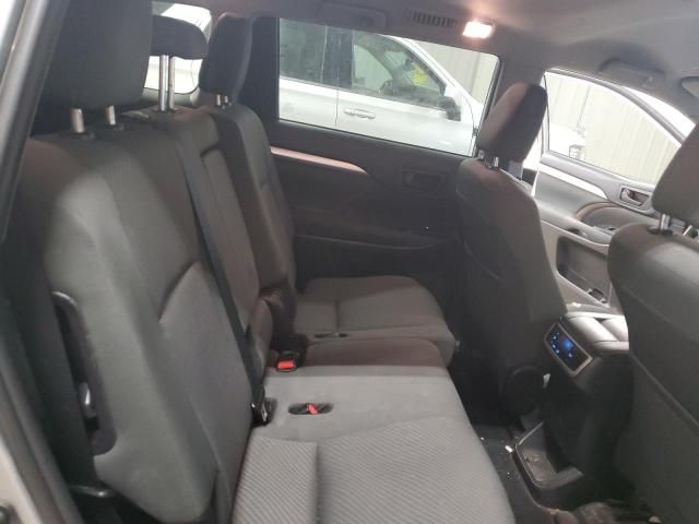 2019 Toyota Highlander LE