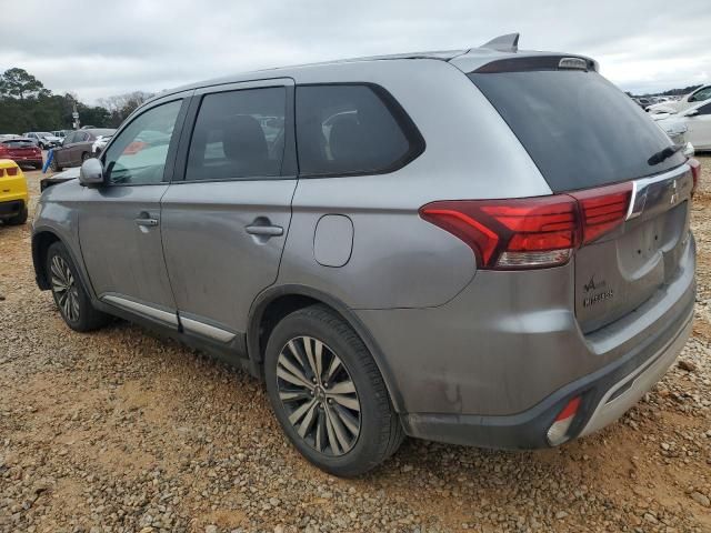 2019 Mitsubishi Outlander SE