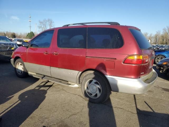 1998 Toyota Sienna LE