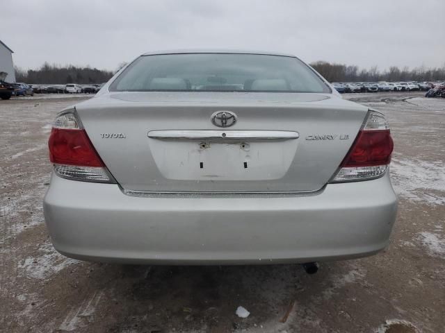 2005 Toyota Camry LE