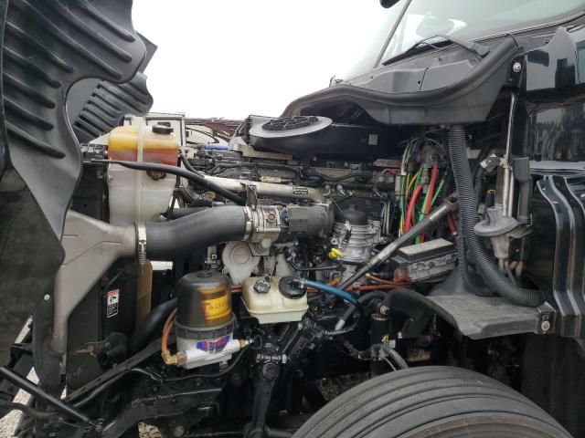 2012 Freightliner Cascadia 125