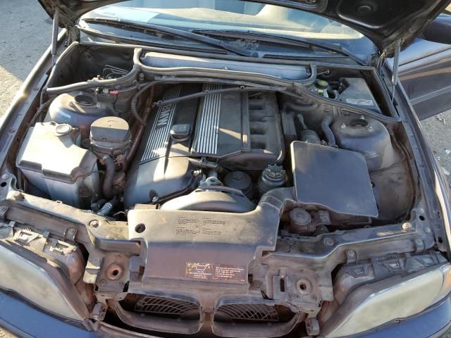 2002 BMW 325 XI
