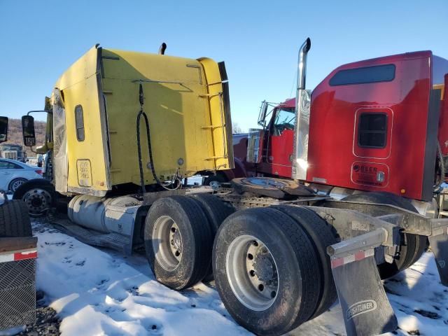 2019 Freightliner Conventional Coronado 132