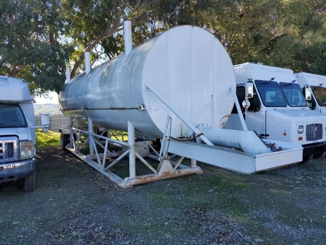 2000 Tank Trailer