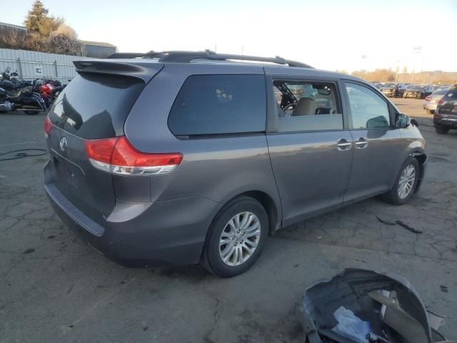 2014 Toyota Sienna XLE