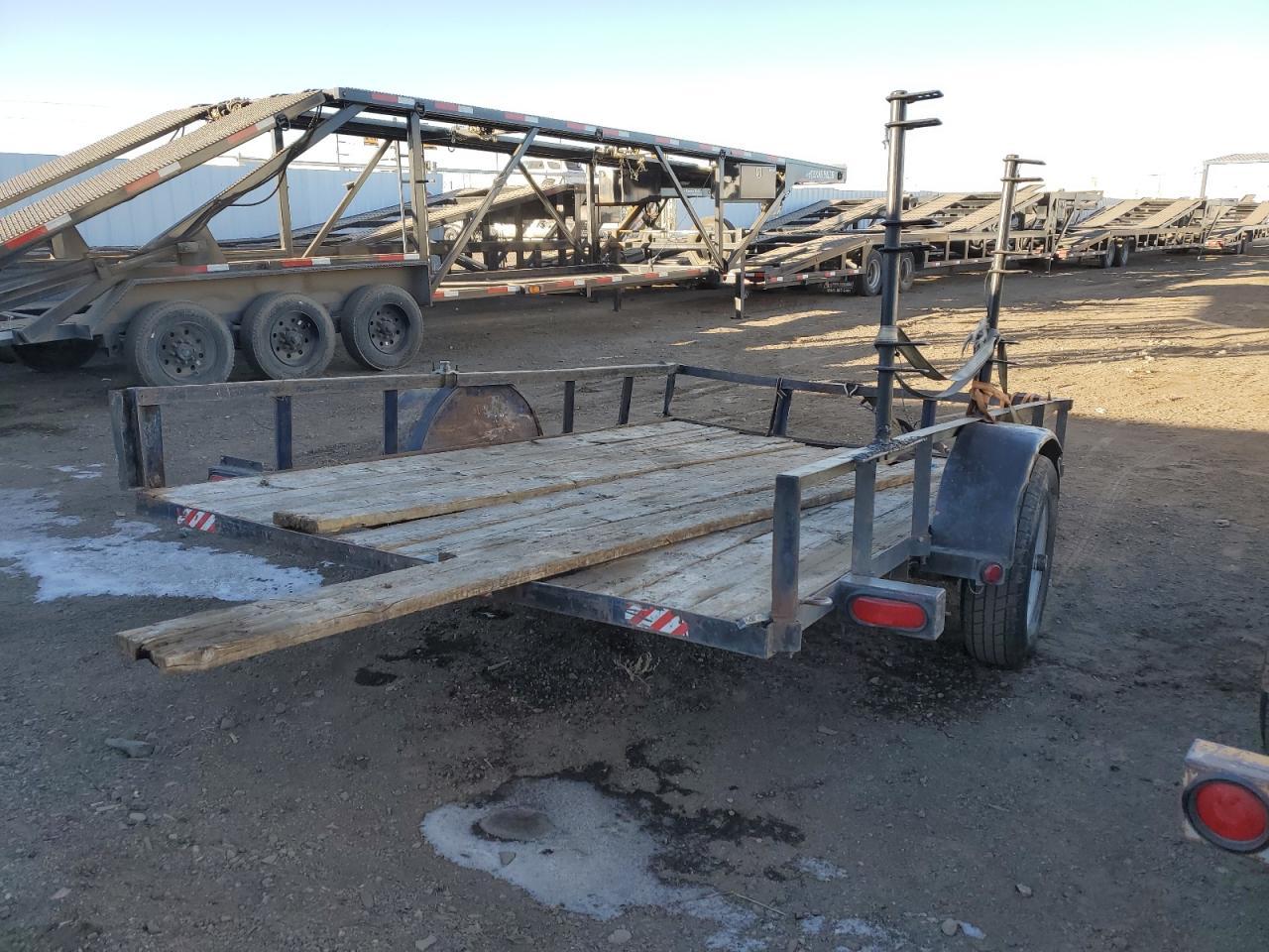 2000 PJ Utility Trailer