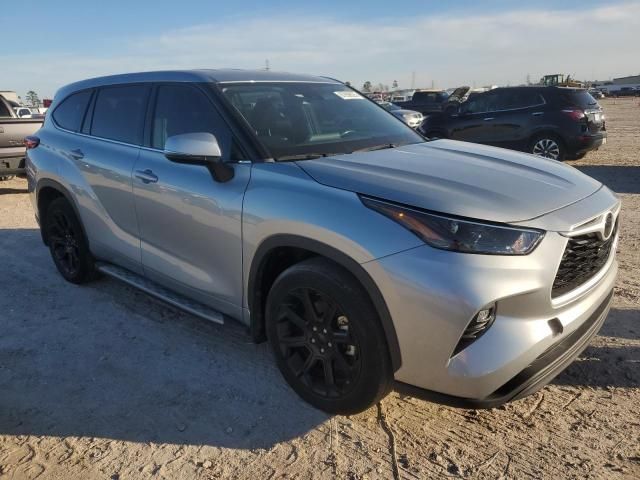 2022 Toyota Highlander L