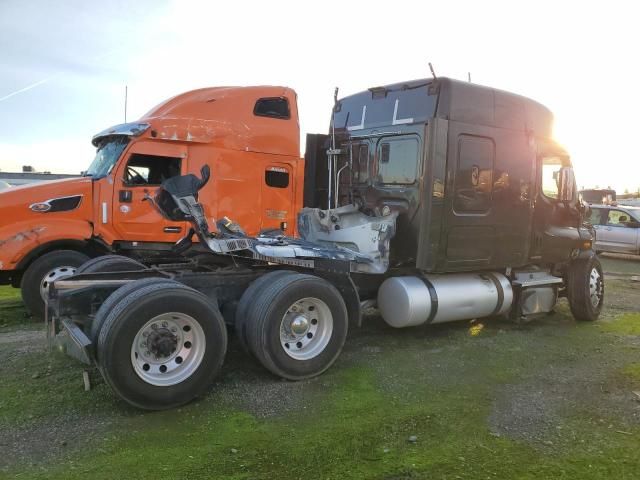 2012 Freightliner Cascadia 125
