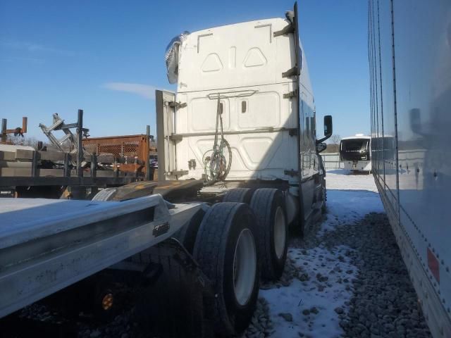 2021 Freightliner Cascadia 126