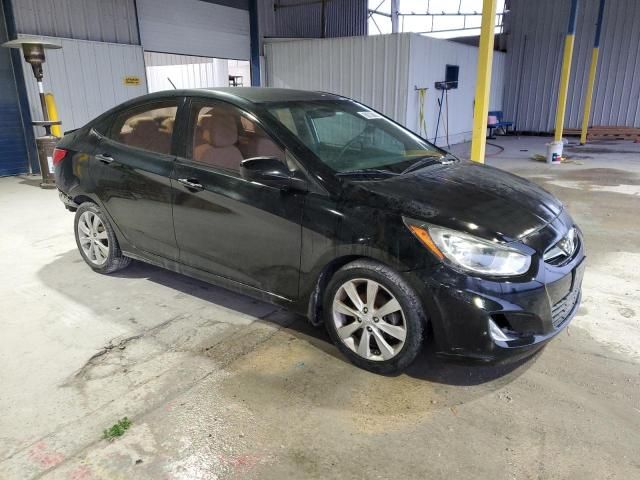 2013 Hyundai Accent GLS