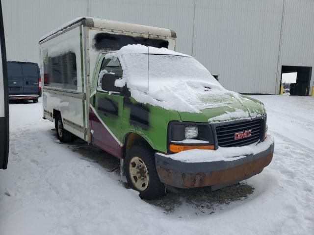 2009 GMC Savana Cutaway G3500