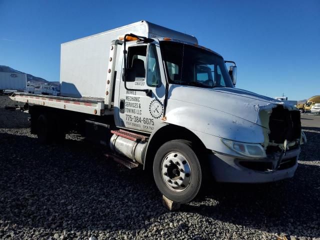 2003 International 4000 4300