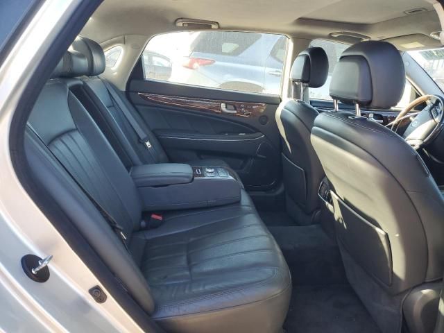 2013 Hyundai Equus Signature