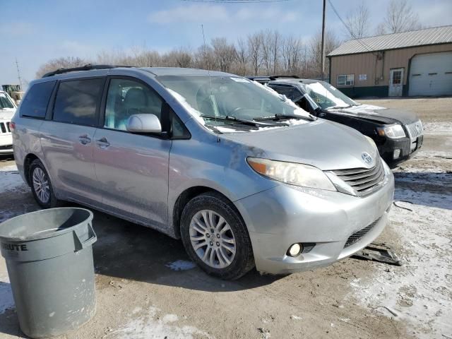 2011 Toyota Sienna XLE