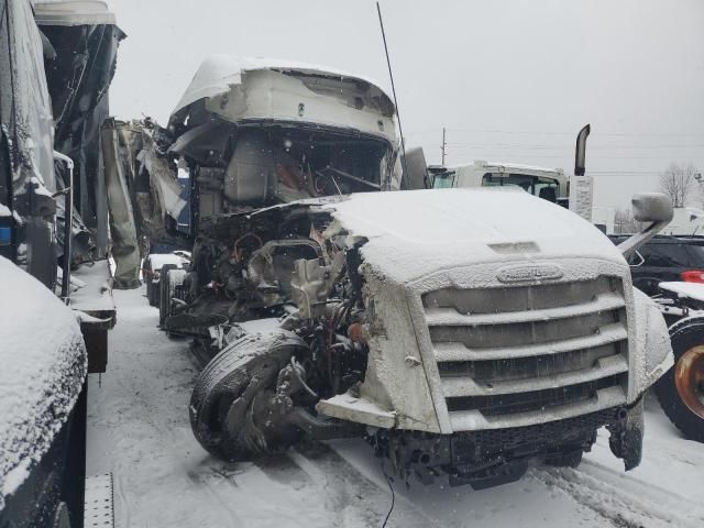 2022 Freightliner Cascadia 126