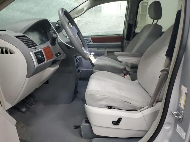 2009 Chrysler Town & Country Touring