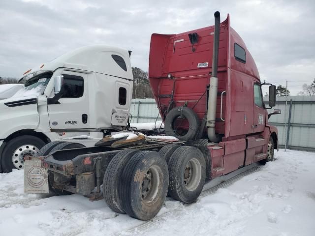 2013 Volvo VN VNL