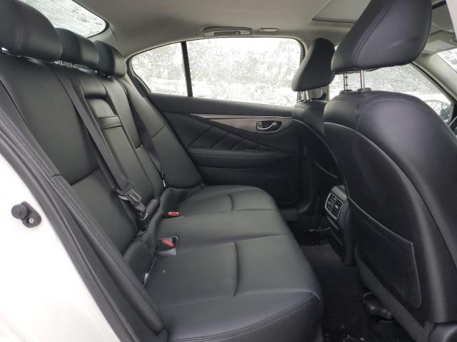 2015 Infiniti Q50 Base