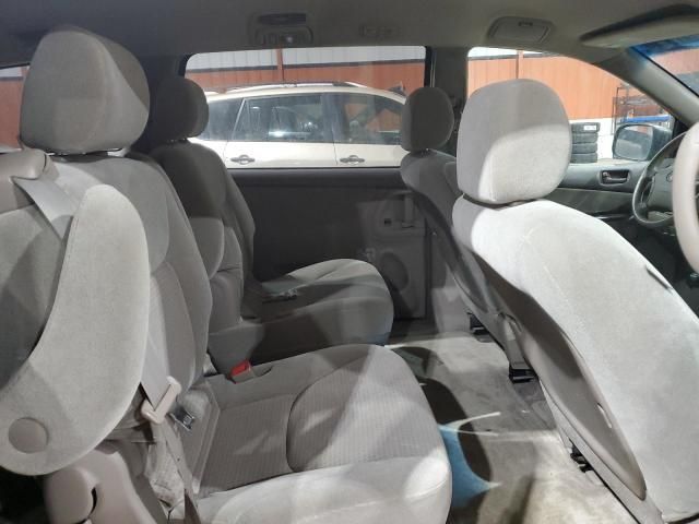 2006 Toyota Sienna CE
