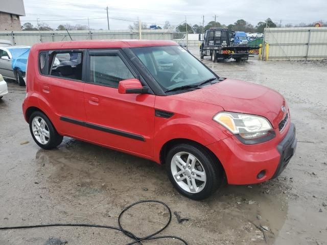 2010 KIA Soul +