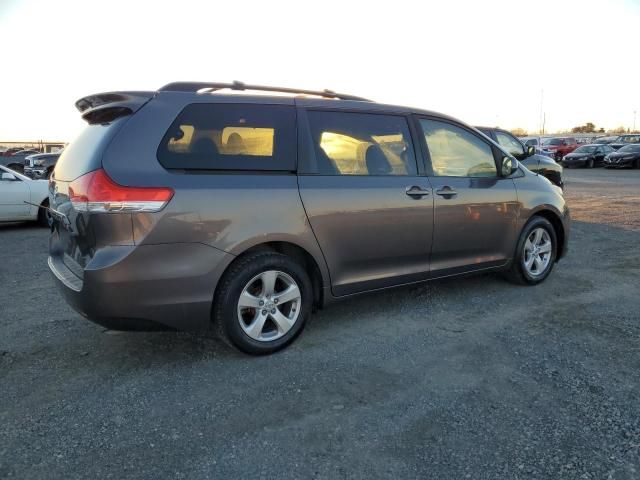 2012 Toyota Sienna LE