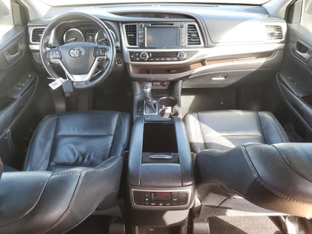 2018 Toyota Highlander SE