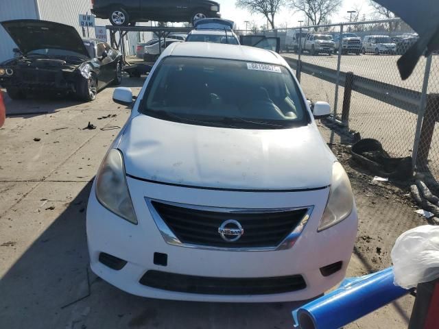 2013 Nissan Versa S