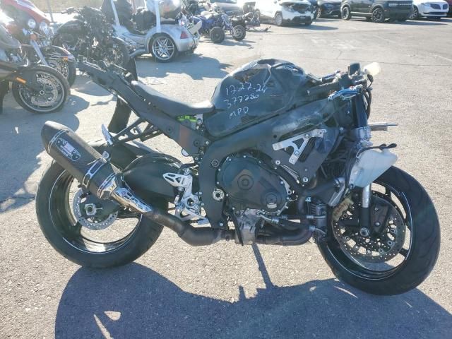 2014 Suzuki GSX-R1000