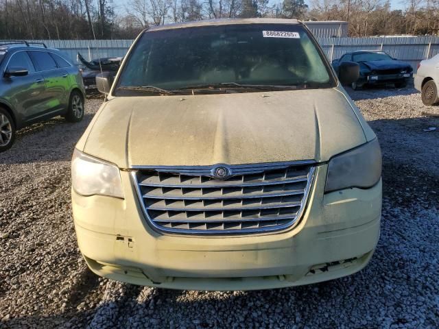 2009 Chrysler Town & Country LX