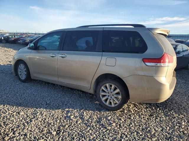 2011 Toyota Sienna LE