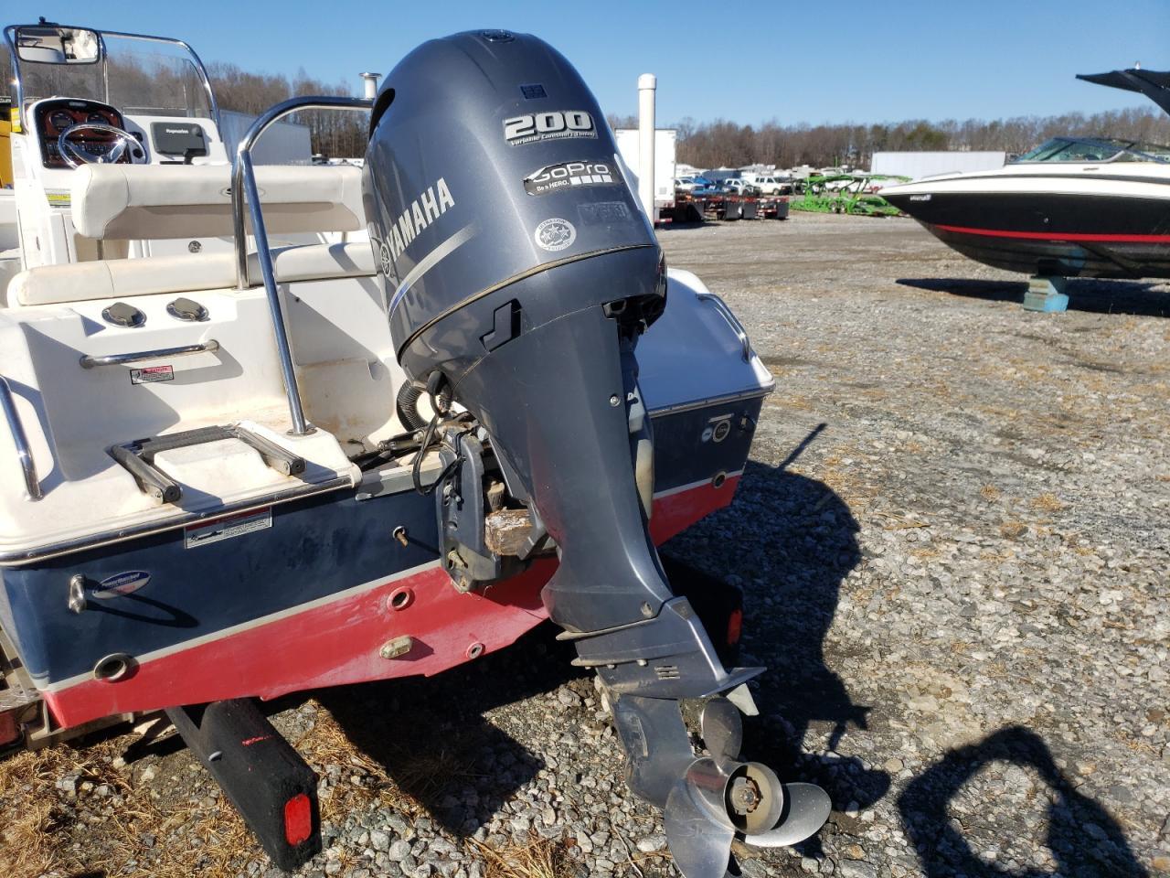 2013 Sea Hunt Boat