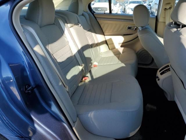2018 Ford Taurus SE