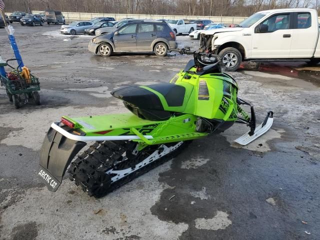 2020 Arctic Cat ZR8000