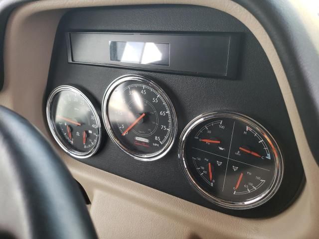 2016 Freightliner 2017 Freightliner Chassis XC
