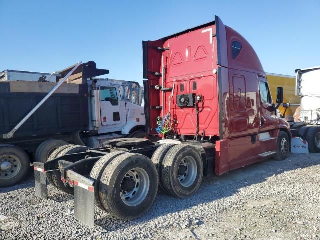 2015 Freightliner Cascadia 125