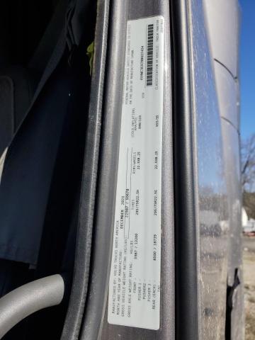 2022 Volv O VNR