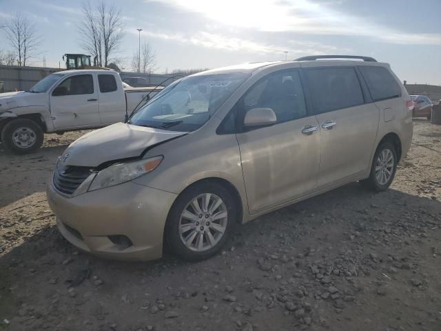 2011 Toyota Sienna LE